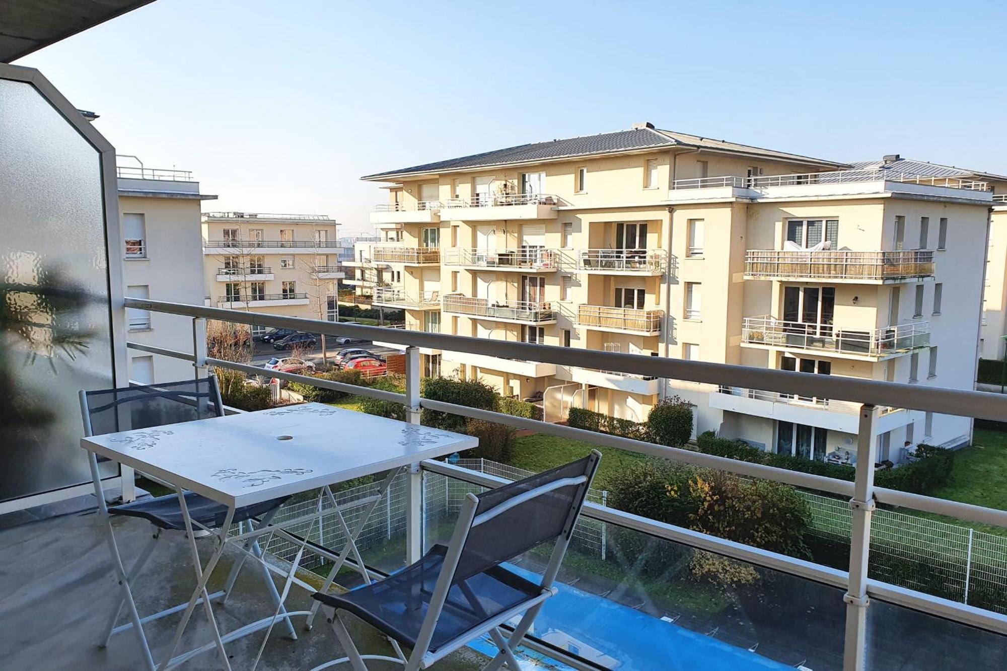 Le Castel D'Orne - Piscine Et Terrasse